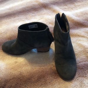 Suede booties zipper in back great shape